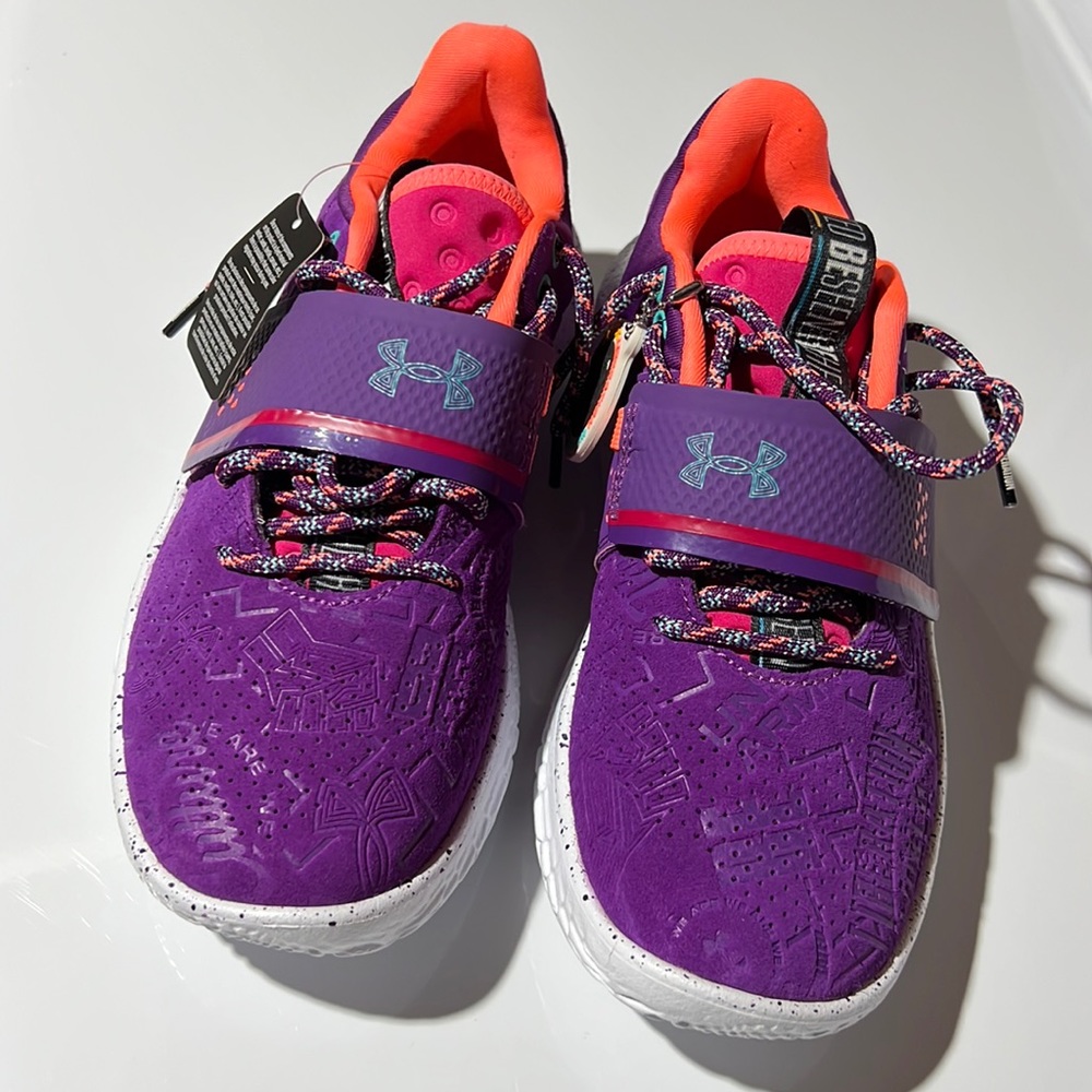 Under Armour tennis shoes